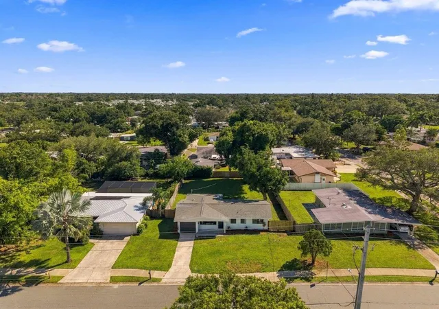 Photo 29 of Sale Pending at 3030 Courtland St, SARASOTA, FL 34237 | MLS# A4706971 | Listing updated on 2026-09-29