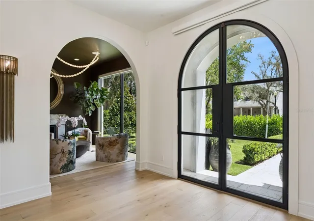 Photo 3 of Single family home for sale at 1631 Hillcrest Ave, Winter Park, FL 32789 | MLS# O6443872 | Listing updated on 2026-10-23