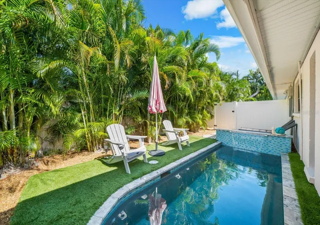 Photo 3 of Single family home for sale at 400 75th Street, Holmes Beach, FL 34217 | MLS# A4706976 | Listing updated on 2026-10-08