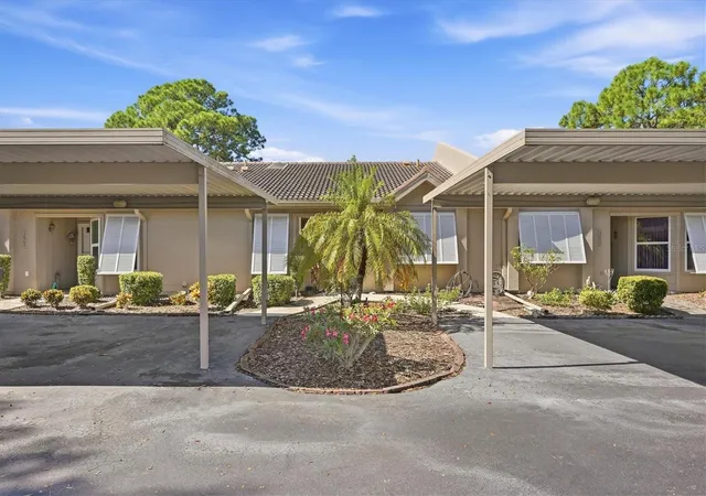 Photo 1 of Condo for sale at 5604 37th Street E, Bradenton, FL 34203 | MLS# A4706977 | Listing updated on 2026-09-23
