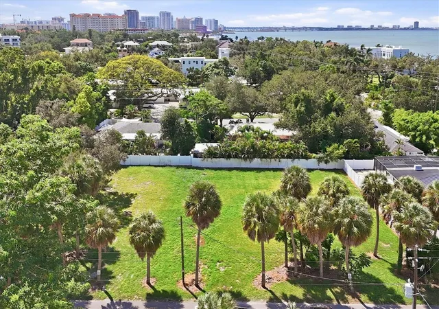 Photo 1 of Land for sale at 928 22nd Street, Sarasota, FL 34234 | MLS# A4706978 | Listing updated on 2026-09-23