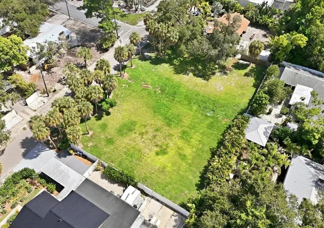 Photo 3 of Land for sale at 928 22nd Street, Sarasota, FL 34234 | MLS# A4706978 | Listing updated on 2026-09-23