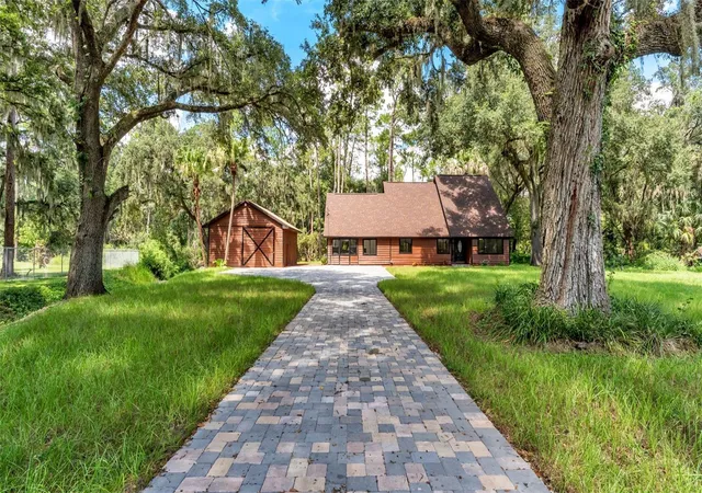 Photo 2 of Single family home for sale at 1743 Itchepackesassa Dr, Lakeland, FL 33810 | MLS# L4965254 | Listing updated on 2026-10-07