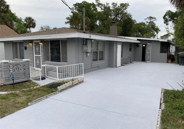 Photo 1 of Single family home for sale at 239 Desoto St, Daytona Beach, FL 32114 | MLS# V4951427 | Listing updated on 2026-09-23
