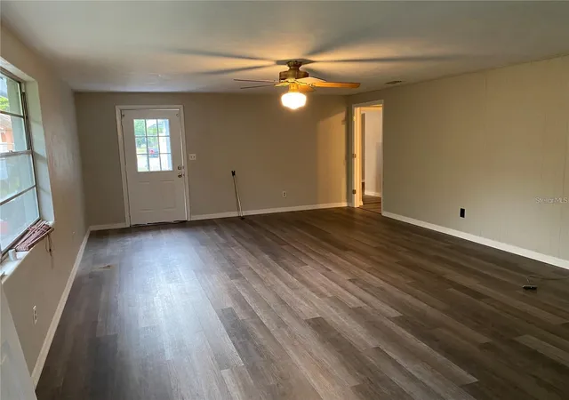 Photo 3 of Single family home for sale at 239 Desoto St, Daytona Beach, FL 32114 | MLS# V4951427 | Listing updated on 2026-09-23