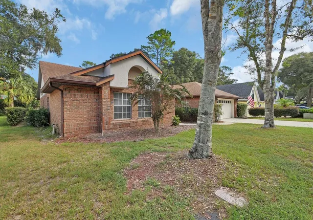 Photo 2 of Single family home for sale at 511 Briar Oak Way, Deland, FL 32724 | MLS# V4951428 | Listing updated on 2026-10-05