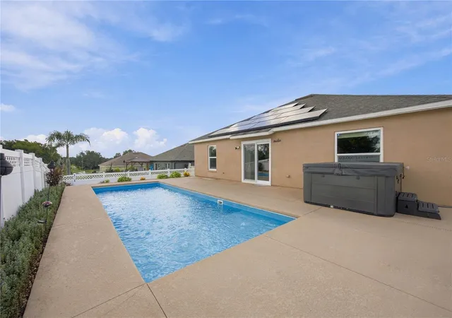 Photo 2 of Single family home for sale at 7919 Merchantville Cir, Zephyrhills, FL 33540 | MLS# TB8551123 | Listing updated on 2026-10-01