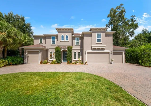 Single family home for sale at 1118 Lake Hanna Dr, LUTZ, FL 33549 | MLS# TB8551126