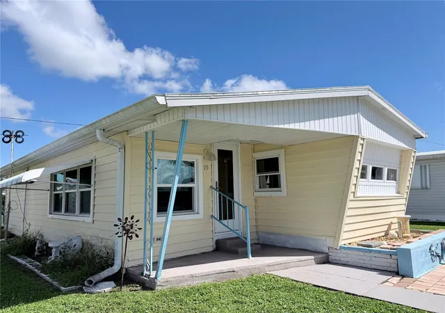 Photo 2 of Manufactured home for sale at 6904 Cortez Rd W #15, Bradenton, FL 34210 | MLS# A4706983 | Listing updated on 2026-09-23