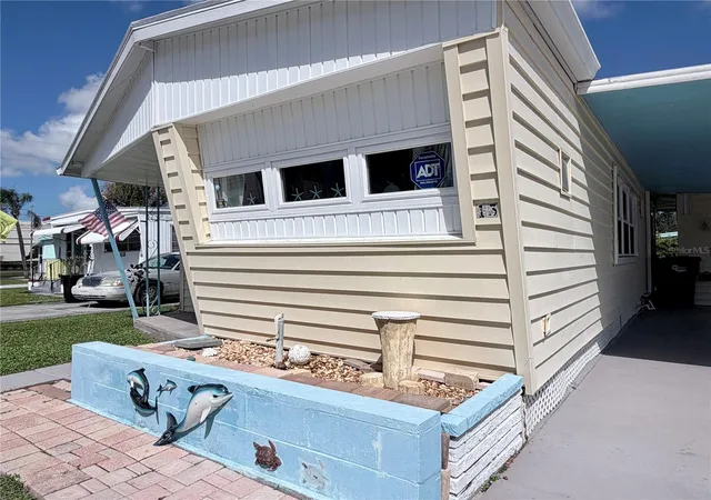 Photo 4 of Manufactured home for sale at 6904 Cortez Rd W #15, Bradenton, FL 34210 | MLS# A4706983 | Listing updated on 2026-09-23
