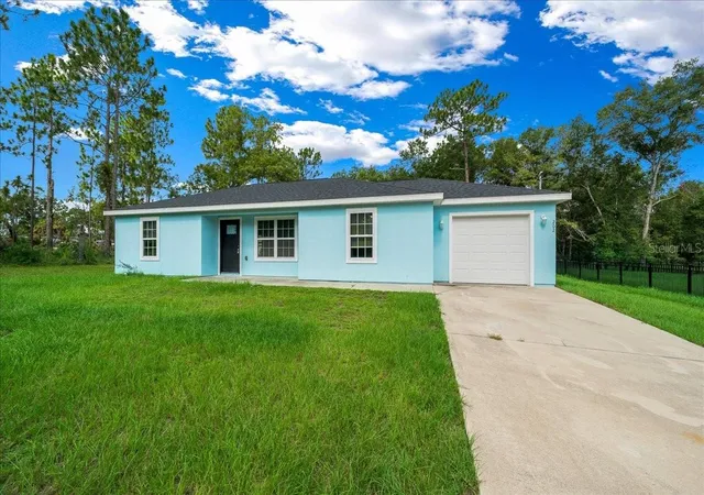 Photo 1 of Single family home for sale at 202 Oak Ln Cir, Ocala, FL 34472 | MLS# OM732710 | Listing updated on 2026-10-02