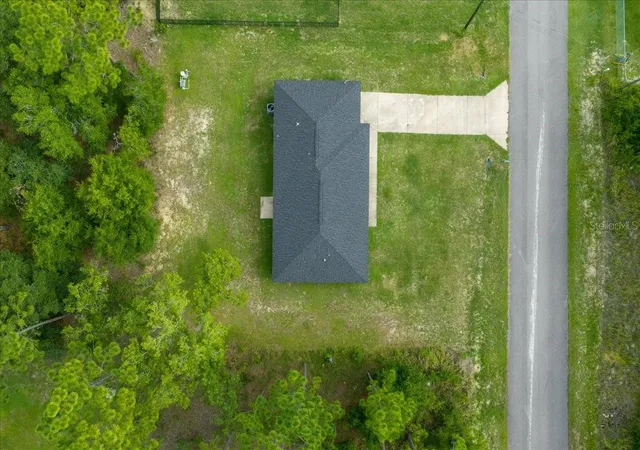 Photo 3 of Single family home for sale at 202 Oak Ln Cir, Ocala, FL 34472 | MLS# OM732710 | Listing updated on 2026-10-02