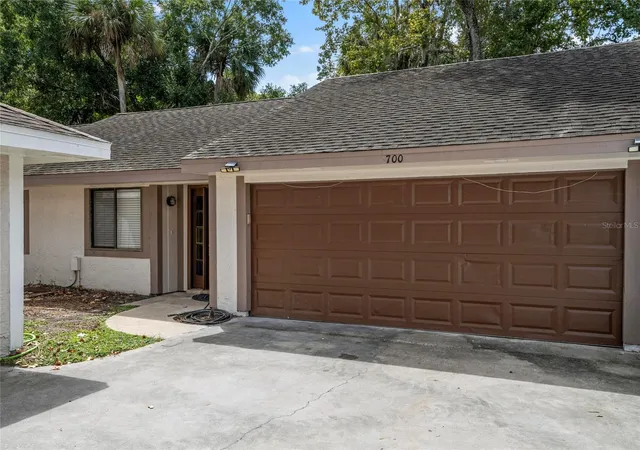 Townhouse for sale at 700 Castlewood Dr, WINTER SPRINGS, FL 32708 | MLS# O6443884