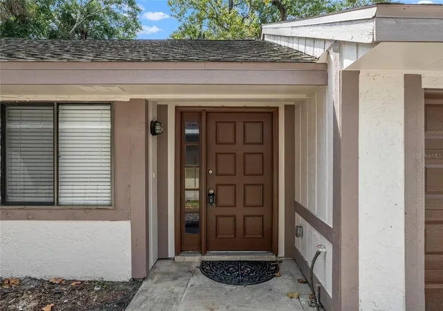Photo 1 of Townhouse for sale at 700 Castlewood Dr, Winter Springs, FL 32708 | MLS# O6443884 | Listing updated on 2026-10-07