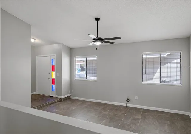 Photo 2 of Townhouse for sale at 700 Castlewood Dr, Winter Springs, FL 32708 | MLS# O6443884 | Listing updated on 2026-10-07