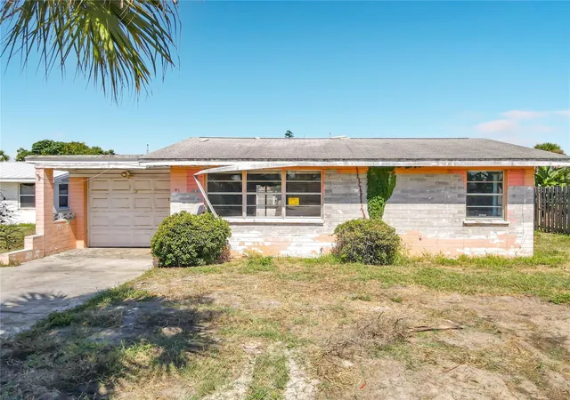 Photo 1 of Single family home for sale at 47 Palm Dr, Ormond Beach, FL 32176 | MLS# O6443885 | Listing updated on 2026-09-26