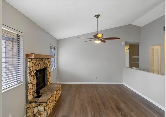 Photo 4 of Townhouse for sale at 728 Ridgewood Way, Winter Springs, FL 32708 | MLS# O6443889 | Listing updated on 2026-10-07