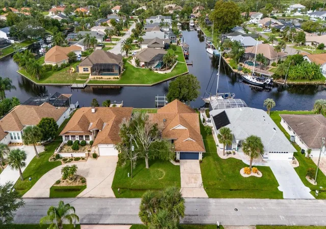 Photo 2 of Single family home for sale at 21 Collington Ct, Palm Coast, FL 32137 | MLS# V4951429 | Listing updated on 2026-10-17