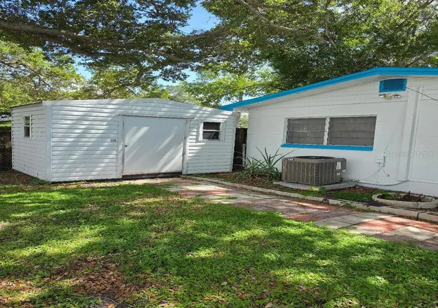 Photo 3 of Sale Pending at 4601 W Price Ave, Tampa, FL 33611 | MLS# TB8551133 | Listing updated on 2026-09-24