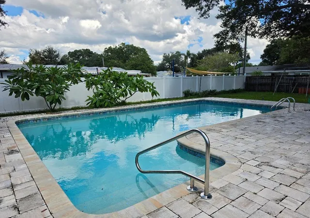 Photo 3 of Sale Pending at 4601 W Price Ave, Tampa, FL 33611 | MLS# TB8551133 | Listing updated on 2026-09-24