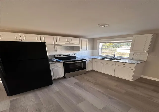 Photo 3 of Single family home for sale at 806 W 11th Street, Sanford, FL 32771 | MLS# V4951430 | Listing updated on 2026-09-23