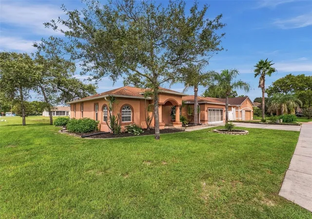 Photo 3 of Single family home for sale at 15393 Burbank Dr, Brooksville, FL 34604 | MLS# W7889722 | Listing updated on 2026-10-04