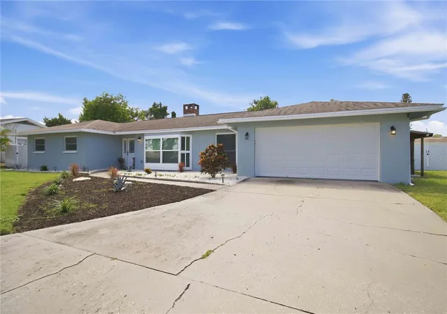 Photo 2 of Single family home for sale at 7815 18th Avenue Nw, Bradenton, FL 34209 | MLS# A4706991 | Listing updated on 2026-09-23