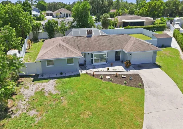 Photo 3 of Single family home for sale at 7815 18th Avenue NW, Bradenton, FL 34209 | MLS# A4706991 | Listing updated on 2026-09-23