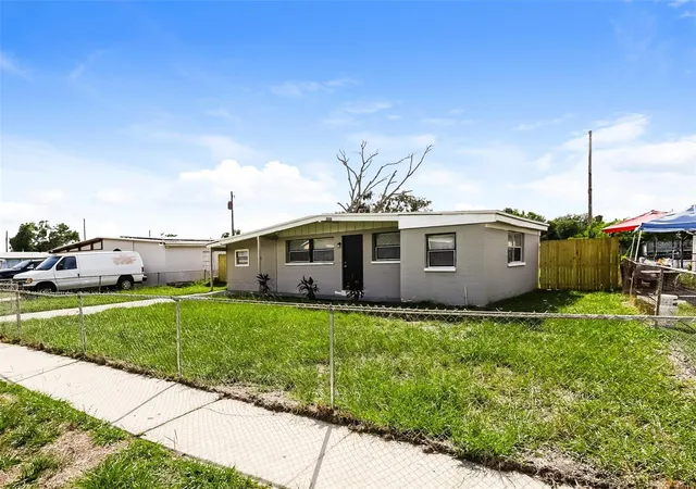 Photo 3 of Single family home for sale at 1311 Warrington Way, Tampa, FL 33619 | MLS# TB8551138 | Listing updated on 2026-09-24