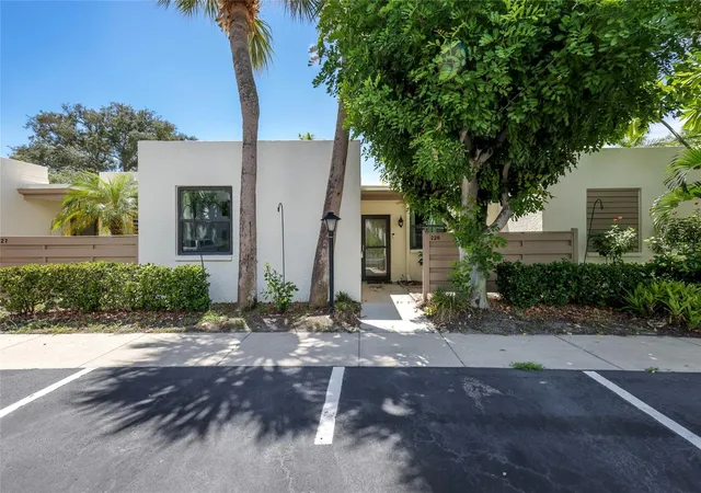 Photo 1 of Condo for sale at 226 Sherwood Dr, Bradenton, FL 34210 | MLS# A4706993 | Listing updated on 2026-09-23
