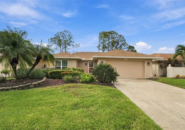 Photo 1 of Single family home for sale at 2254 Heron Cir, Clearwater, FL 33762 | MLS# TB8551143 | Listing updated on 2026-10-09