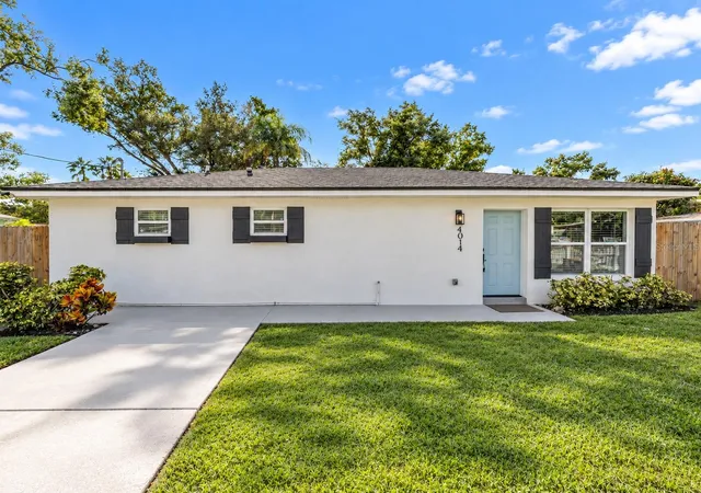 Photo 2 of Single family home for sale at 4014 Mclane Dr, Tampa, FL 33610 | MLS# TB8551145 | Listing updated on 2026-10-05