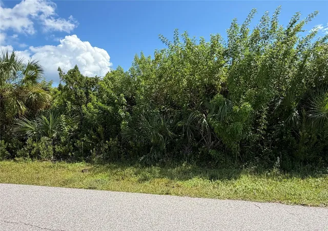 Photo 2 of Land for sale at 15209 Lakeland Cir, Port Charlotte, FL 33981 | MLS# O6443910 | Listing updated on 2026-09-23
