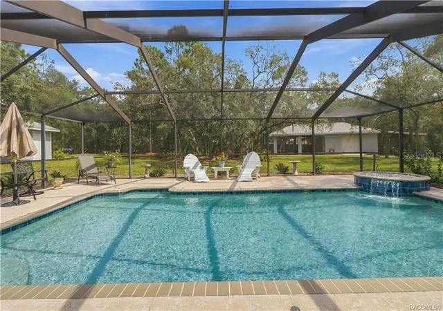 Photo 3 of Sale Pending at 2593 S Columbine Ave, Homosassa, FL 34448 | MLS# TB8551152 | Listing updated on 2026-10-04