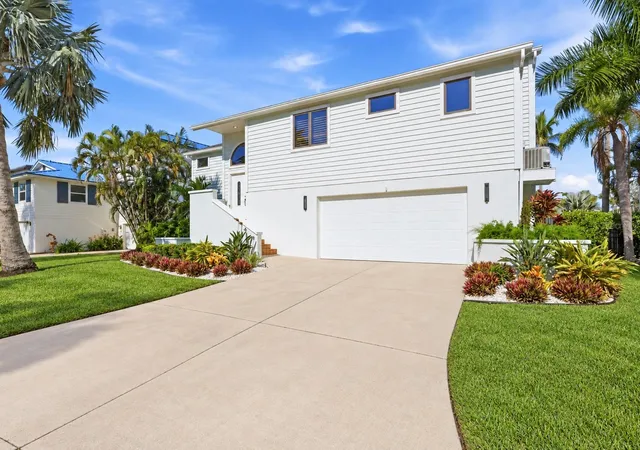 Photo 2 of Sale Pending at 783 Marbury Ln, Longboat Key, FL 34228 | MLS# A4707000 | Listing updated on 2026-10-07