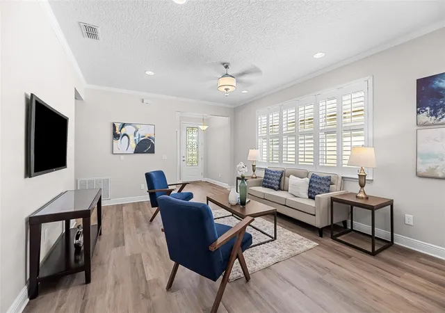 Photo 3 of Single family home for sale at 22004 Belgian Ct, Mount Dora, FL 32757 | MLS# O6443922 | Listing updated on 2026-10-08