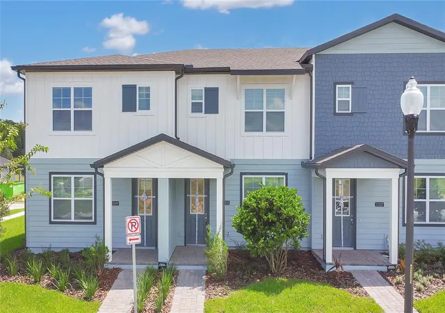 Photo 2 of Townhouse for sale at 11113 Lime Flower Dr, Winter Garden, FL 34787 | MLS# S5158092 | Listing updated on 2026-09-26