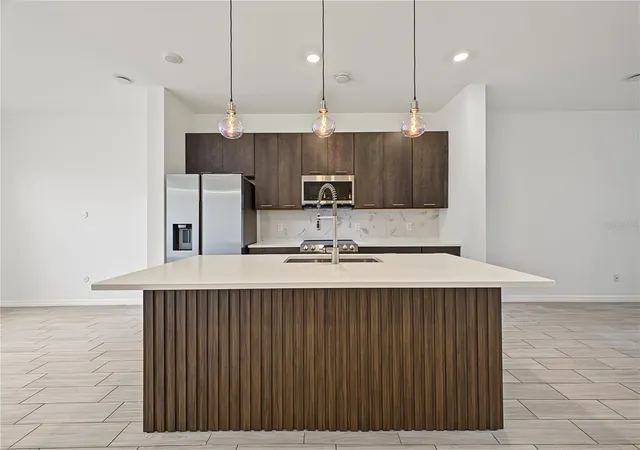 Photo 3 of Townhouse for sale at 11113 Lime Flower Dr, Winter Garden, FL 34787 | MLS# S5158092 | Listing updated on 2026-09-26