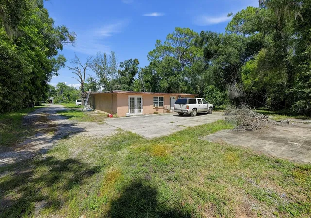 Photo 3 of Single family home for sale at 3314 59th Avenue Dr E, Bradenton, FL 34203 | MLS# A4707003 | Listing updated on 2026-09-23