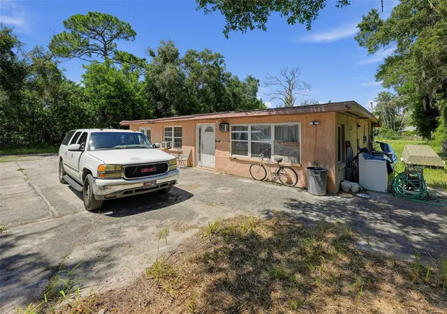 Photo 4 of Single family home for sale at 3314 59th Avenue Dr E, Bradenton, FL 34203 | MLS# A4707003 | Listing updated on 2026-09-23