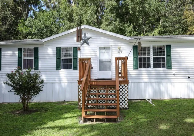 Photo 3 of Manufactured home for sale at 13174 Se 30th Court, Belleview, FL 34420 | MLS# O6443925 | Listing updated on 2026-09-25