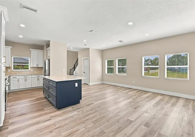 Photo 4 of Single family home for sale at 1002 E Osborne Ave, Tampa, FL 33603 | MLS# TB8551158 | Listing updated on 2026-09-24