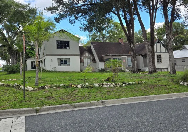 Photo 4 of Sale Pending at 201 Talmage Ave, Inverness, FL 34450 | MLS# OM732723 | Listing updated on 2026-09-26