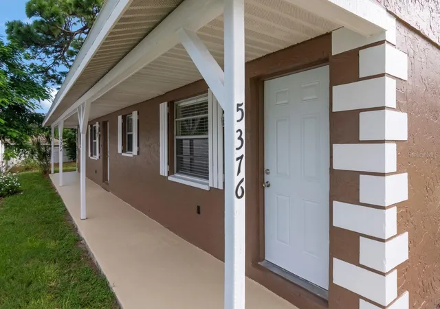 Listing Photo 5 - Condo for sale in building located at 5374/5376 School Rd, NEW PORT RICHEY, FL 34652