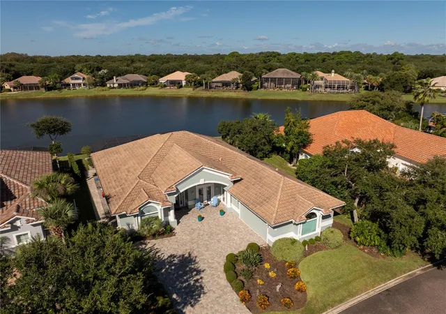 Photo 1 of Single family home for sale at 18 Oak View Cir E, Palm Coast, FL 32137 | MLS# FC321633 | Listing updated on 2026-10-07