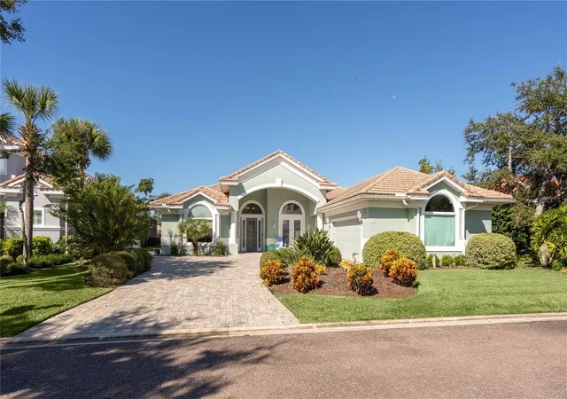 Photo 2 of Single family home for sale at 18 Oak View Cir E, Palm Coast, FL 32137 | MLS# FC321633 | Listing updated on 2026-10-07
