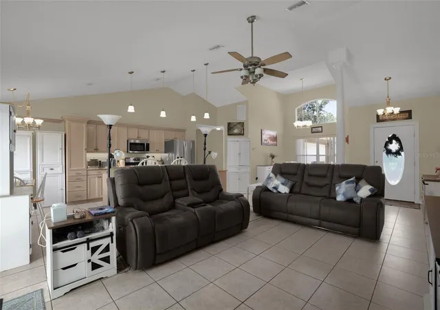 Photo 4 of Single family home for sale at 100 Mather Smith Dr, Oakland, FL 34760 | MLS# O6443938 | Listing updated on 2026-10-05