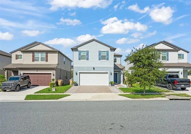 Photo 2 of Single family home for sale at 2631 E Lake Pointe Dr, Kissimmee, FL 34744 | MLS# O6443939 | Listing updated on 2026-10-26