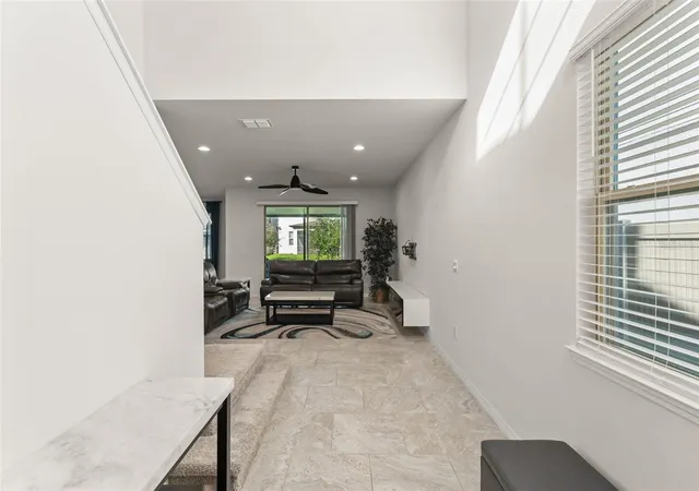Photo 3 of Single family home for sale at 2631 E Lake Pointe Dr, Kissimmee, FL 34744 | MLS# O6443939 | Listing updated on 2026-10-26