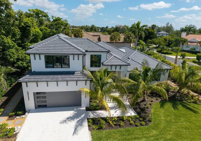 Photo 2 of Single family home for sale at 3360 Byp Sound, Longboat Key, FL 34228 | MLS# A4707025 | Listing updated on 2026-10-08